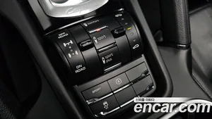 Porsche Cayenne, 2017 — миниатюра 18