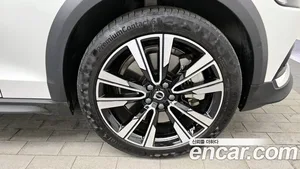 Volvo V60, 2022 — миниатюра 5
