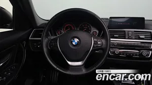 BMW 3-Series, 2017 — миниатюра 13