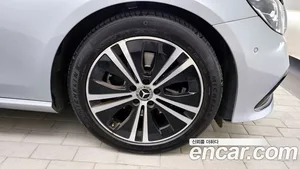 Mercedes-Benz E-Class, 2020 — миниатюра 5