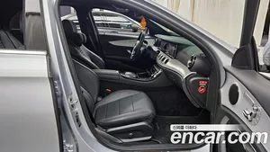 Mercedes-Benz E-Class, 2020 — миниатюра 11