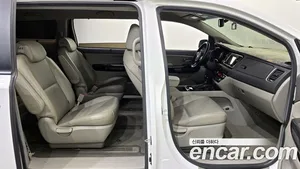 Kia Carnival, 2015 — миниатюра 12