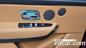 Rolls-Royce Cullinan, 2023 — миниатюра 17