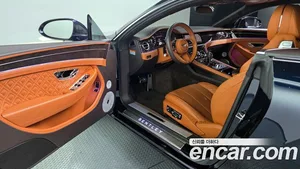 Bentley Continental, 2021 — миниатюра 10