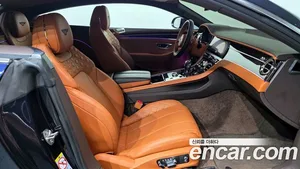 Bentley Continental, 2021 — миниатюра 11