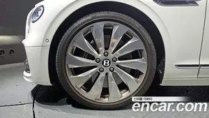 Bentley Flying Spur, 2021 — миниатюра 5