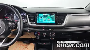 Kia Stonic, 2018 — миниатюра 18