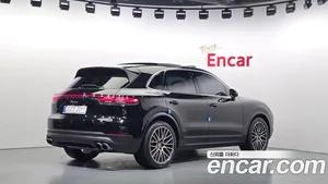 Porsche Cayenne, 2023 — миниатюра 2