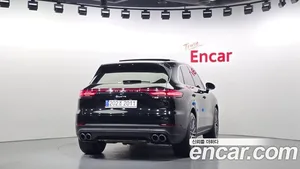 Porsche Cayenne, 2023 — миниатюра 4