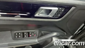 Porsche Cayenne, 2023 — миниатюра 14