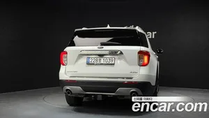 Ford Explorer, 2022 — миниатюра 4