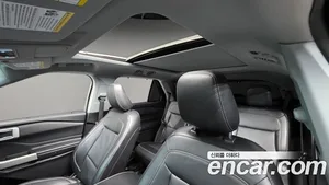 Ford Explorer, 2022 — миниатюра 11