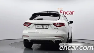 Maserati Levante, 2017 — миниатюра 4