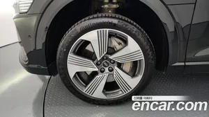 Audi e-tron, 2021 — миниатюра 5