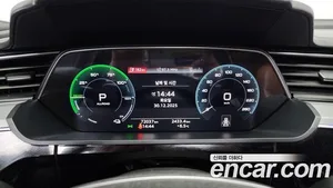 Audi e-tron, 2021 — миниатюра 8