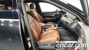 Audi e-tron, 2021 — миниатюра 11
