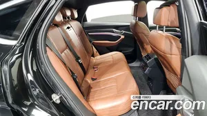 Audi e-tron, 2021 — миниатюра 12