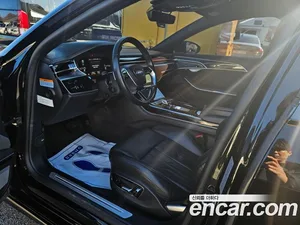 Audi A8, 2021 — миниатюра 10
