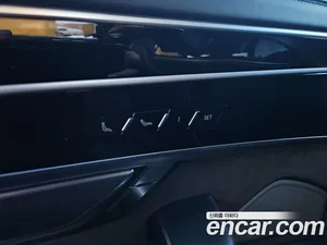 Audi A8, 2021 — миниатюра 12