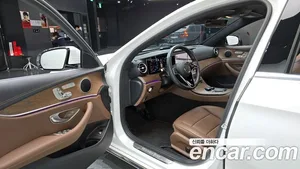 Mercedes-Benz E-Class, 2021 — миниатюра 10