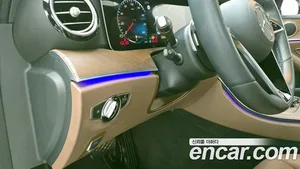 Mercedes-Benz E-Class, 2021 — миниатюра 18