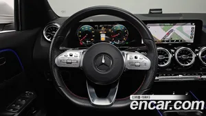 Mercedes-Benz GLA-Class, 2022 — миниатюра 13