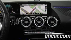 Mercedes-Benz GLA-Class, 2022 — миниатюра 14