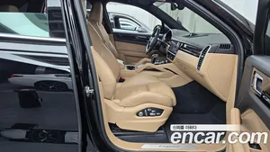 Porsche Cayenne, 2021 — миниатюра 11