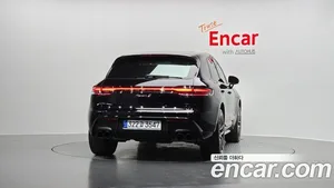 Porsche Macan, 2023 — миниатюра 4