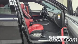 Porsche Macan, 2023 — миниатюра 11