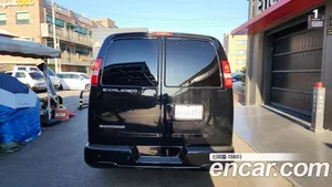 Chevrolet Express Van, 2024 — миниатюра 4