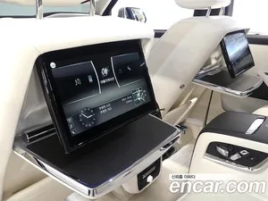 Rolls-Royce Cullinan, 2023 — миниатюра 16