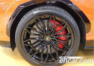 Lamborghini Urus, 2025 — миниатюра 10
