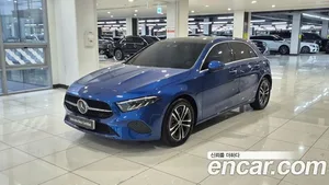 Mercedes-Benz A-Class, 2024 — миниатюра 1