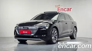 Audi e-tron, 2021 — миниатюра 1