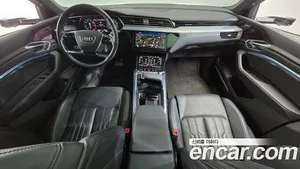 Audi e-tron, 2021 — миниатюра 7