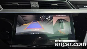 Audi e-tron, 2021 — миниатюра 15