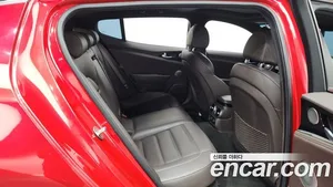 Kia Stinger, 2017 — миниатюра 12