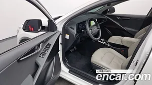 Kia Niro, 2022 — миниатюра 10