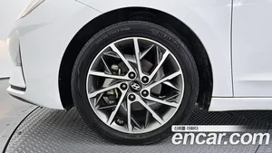 Hyundai Avante, 2019 — миниатюра 5