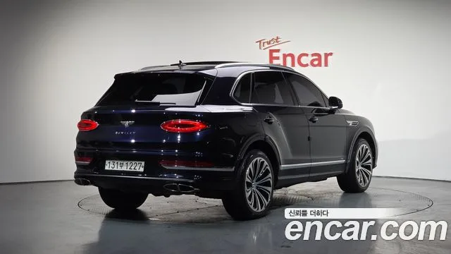 Bentley Bentayga, 2022 — фото автомобиля из Кореи