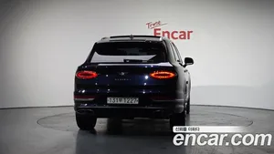 Bentley Bentayga, 2022 — миниатюра 3