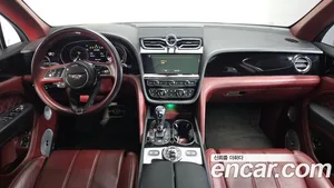 Bentley Bentayga, 2022 — миниатюра 6