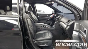 Ford Explorer, 2017 — миниатюра 11
