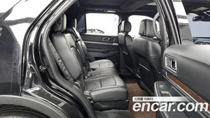 Ford Explorer, 2017 — миниатюра 12
