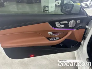 Mercedes-Benz E-Class, 2023 — миниатюра 15