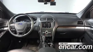 Ford Explorer, 2019 — миниатюра 7