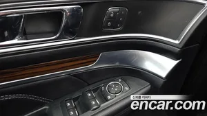 Ford Explorer, 2019 — миниатюра 17