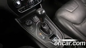 Jeep Cherokee, 2019 — миниатюра 9