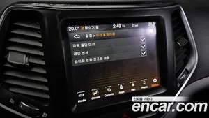 Jeep Cherokee, 2019 — миниатюра 17